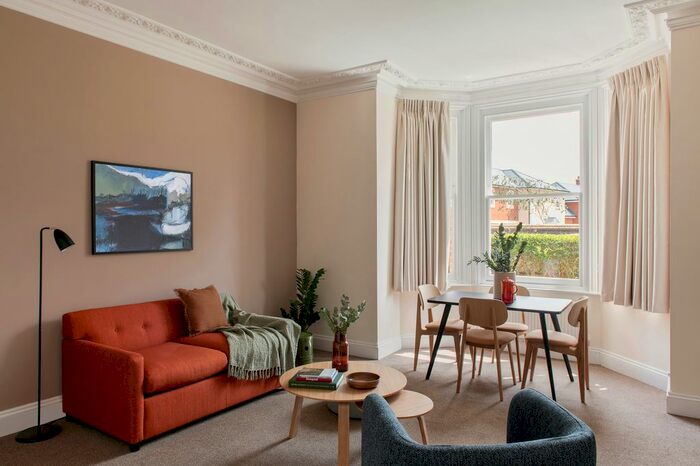 1 Bedroom Flat To Rent In Castle Crescent, Reading, RG1