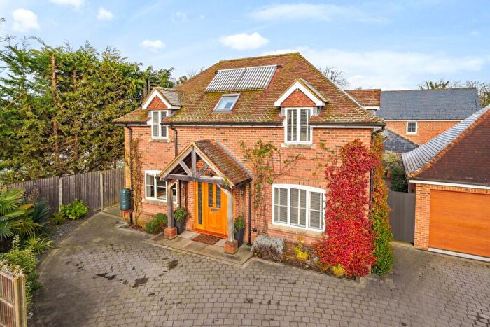 3 Bedroom Detached House To Rent In Normandy, GU3