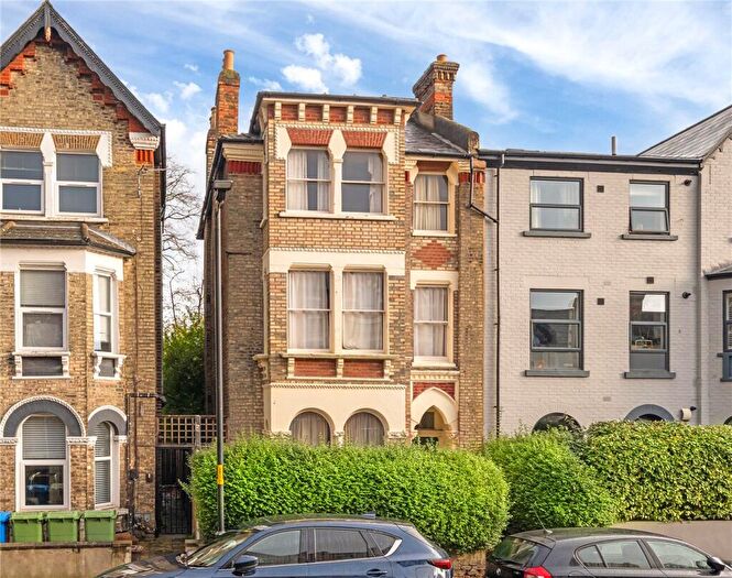 6 Bedroom Terraced House For Sale In Oakhurst Grove, London, SE22