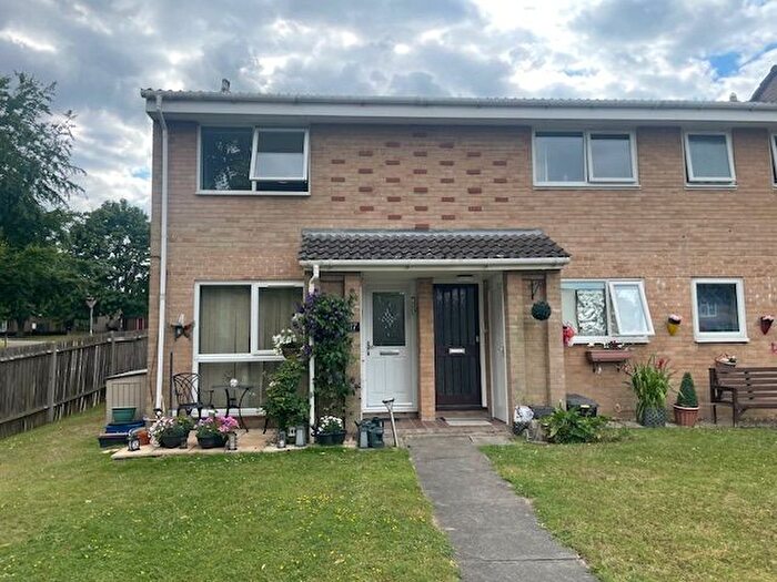 1 Bedroom Maisonette To Rent In Wyvill Close, Gillingham, ME8