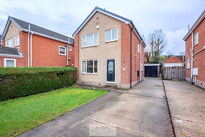3 Bedroom Detached House For Sale In Metcalfe Avenue, Killamarsh, Sheffield, S21