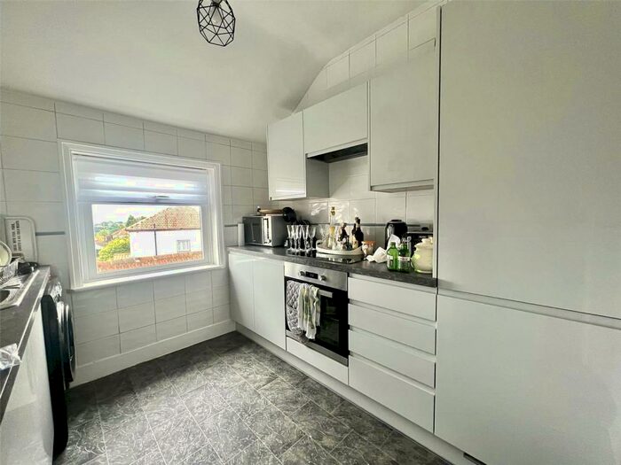 1 Bedroom Apartment To Rent In Midfield Avenue, Bexleyheath, Kent, DA7