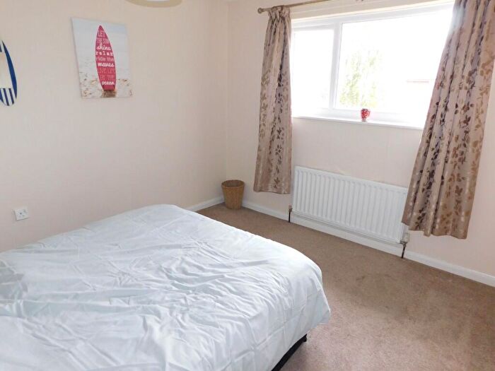 3 Bedroom Terraced House For Sale In Endfield Road, Christchurch, BH23