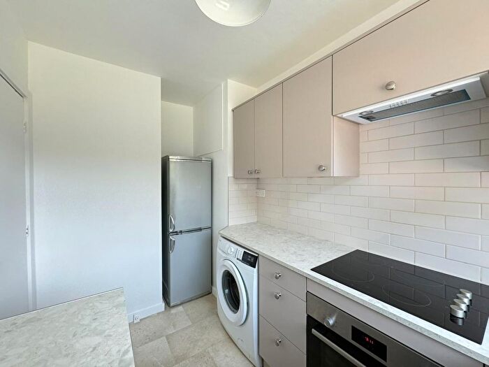 1 Bedroom Flat For Sale In Meadow Court, Hackness Road, Chorlton, M21
