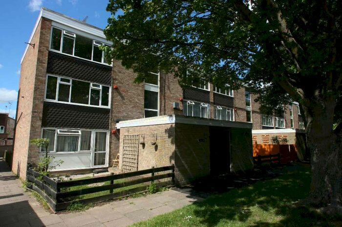 1 Bedroom Flat To Rent In Hudson Road, Canterbury, CT1