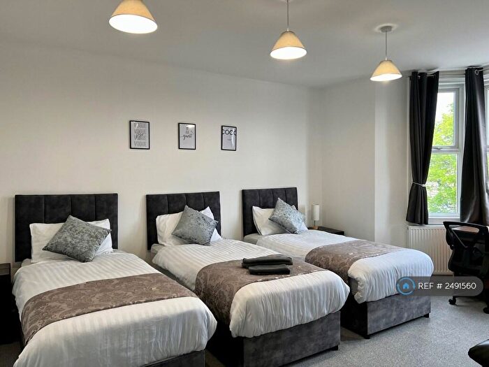 5 Bedroom Terraced House To Rent In Kingsley Terrace, Newcastle Upon Tyne, NE4