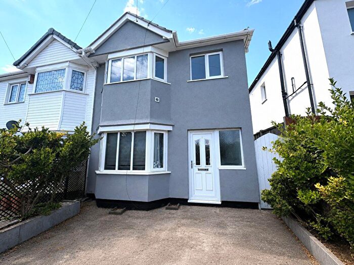 3 Bedroom Semi-Detached House To Rent In Marshall Grove, Kingstanding, Birmingham, B44