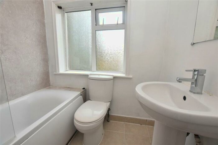 3 Bedroom Terraced House For Sale In Windsor Terrace, Gildersome, Morley, Leeds, LS27