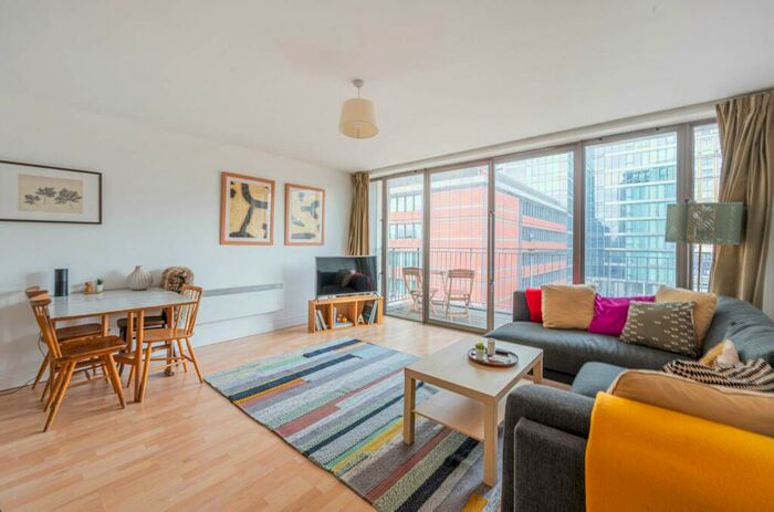 1 Bedroom Flat To Rent In Horizon Building, Canary Wharf, London, E14