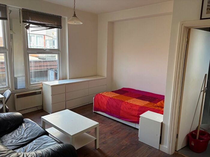 Studio To Rent In Brent Street, London, NW4