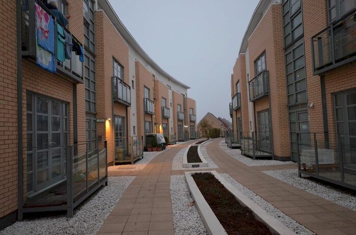 2 Bedroom Flat To Rent In Charlesmere Gardens, London, SE28