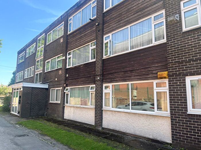 2 Bedroom Flat To Rent In Park Lea Court, Upper Park Road, M7