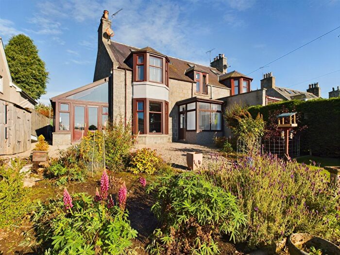 4 Bedroom Semi-Detached House For Sale In Montgarrie, Alford, AB33