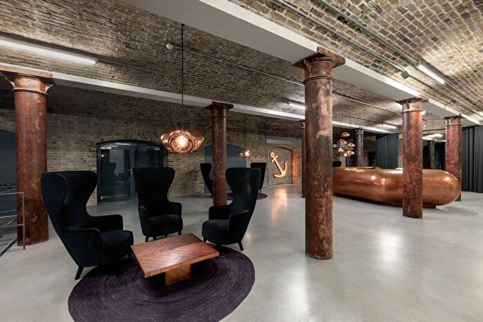 2 Bedroom Flat To Rent In Wapping Wall, Wapping, London, E1W