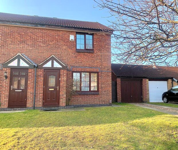 3 Bedroom Semi-Detached House To Rent In Mickleborough Way, West Bridgford, NG2