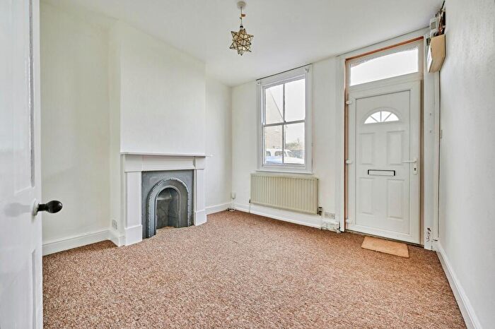 2 Bedroom Character Property To Rent In New Road, Saffron Walden, CB10