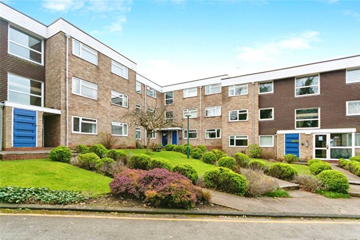 1 Bedroom Flat For Sale In Ulverley Crescent, Solihull, West Midlands, B92