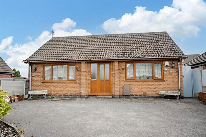 2 Bedroom Detached Bungalow For Sale In Wagstaff Lane, Jacksdale, Nottingham, NG16