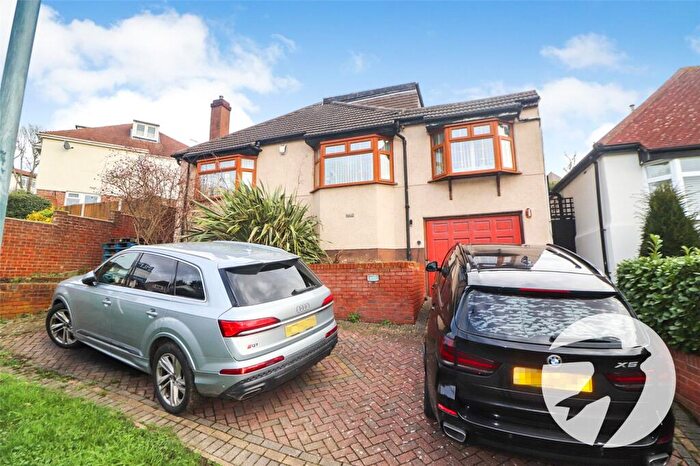 4 Bedroom Bungalow For Sale In Thirlmere Road, Bexleyheath, DA7