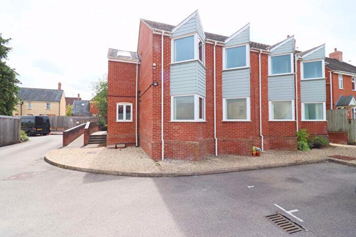 2 Bedroom Flat To Rent In Dudbridge Road, Stroud, GL5