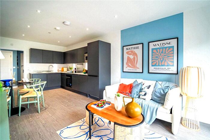 1 Bedroom Flat For Sale In Sandy Road, Erith, DA8