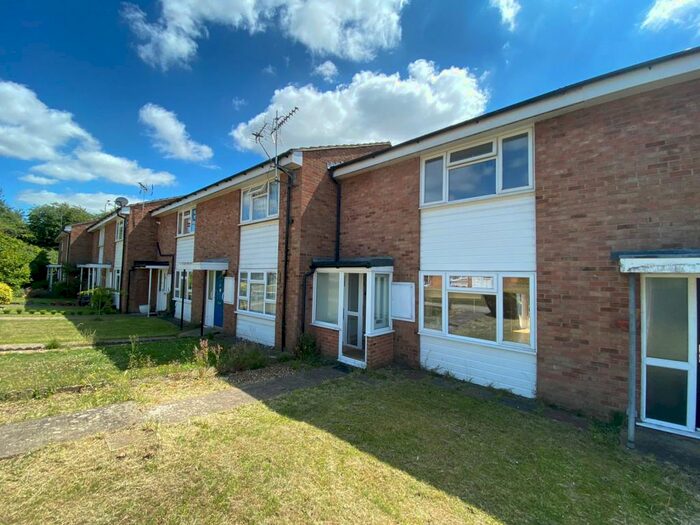 2 Bedroom Terraced House To Rent In Chowns Close, Thame, OX9