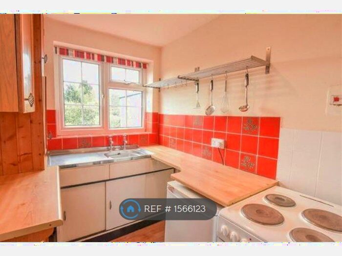 Studio To Rent In Heslington Lane, York, YO10