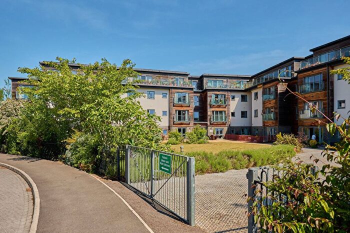 1 Bedroom Retirement Property For Sale In Buttercross Lane, Fernleigh Buttercross Lane, OX28