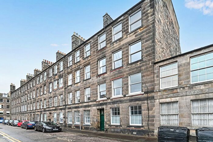 5 Bedroom Flat For Sale In () Kirk Street, Edinburgh, EH6