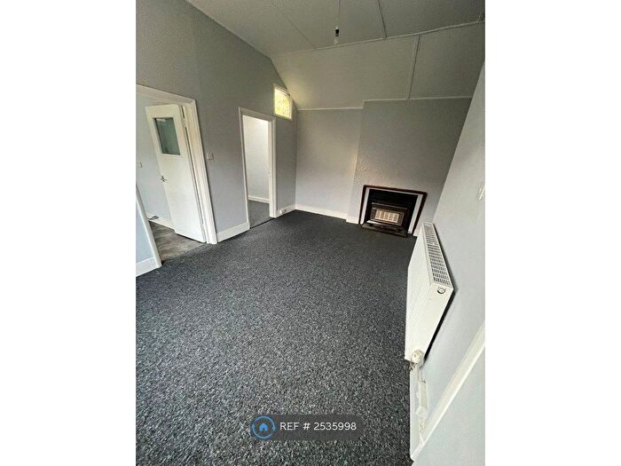 2 Bedroom Flat To Rent In Boscobel Road, St. Leonards-On-Sea, TN38
