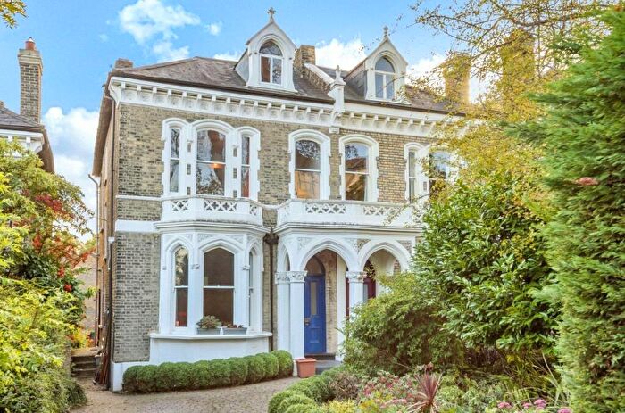 5 Bedroom Semi-Detached House To Rent In Manor Mount, London, SE23