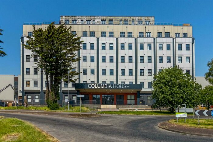 1 Bedroom Flat To Rent In Columbia Drive, Worthing, BN13