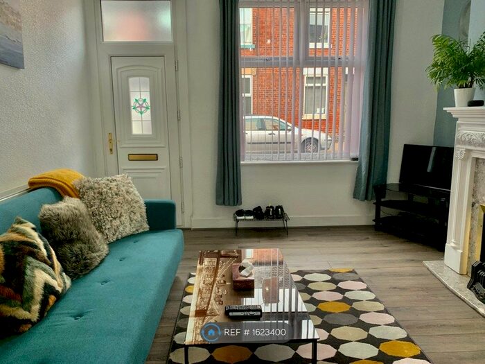 2 Bedroom Terraced House To Rent In Loxley View Road, Sheffield, S10