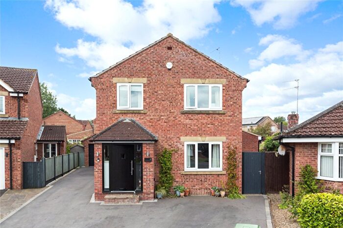 3 Bedroom Detached House For Sale In Coulson Close, Strensall, York, North Yorkshire, YO32