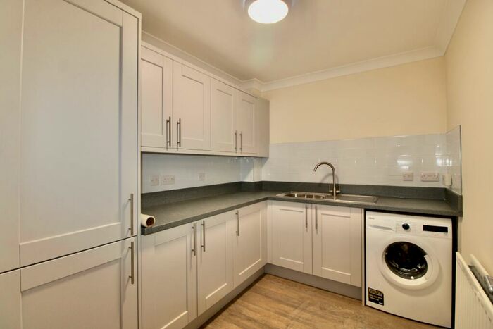 4 Bedroom Terraced House To Rent In Fletton Avenue, Fletton, Peterborough, PE2