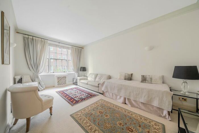 2 Bedroom Apartment To Rent In Eyre Court, St Johns Wood, NW8