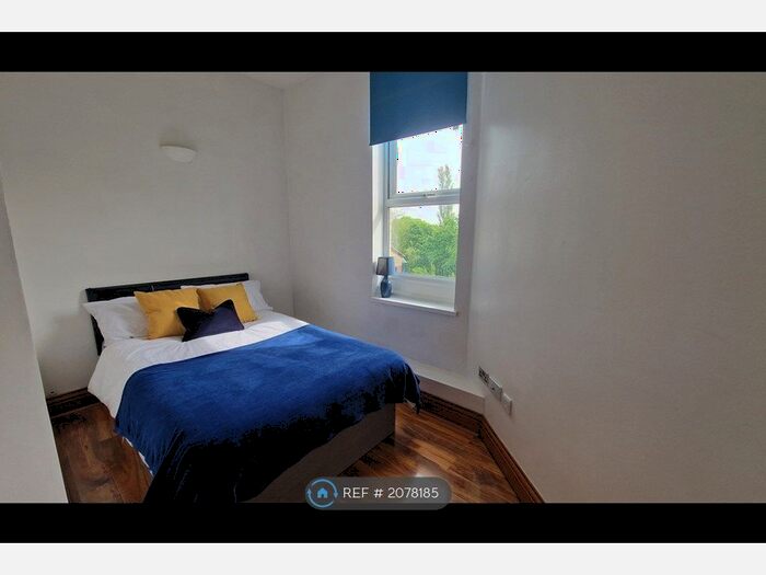 1 Bedroom Flat To Rent In Windsor Road, Newton Heath, Manchester, M40