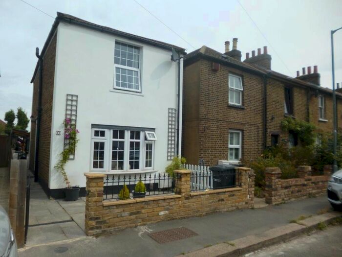 2 Bedroom Detached House To Rent In Eleanor Road, Waltham Cross, EN8