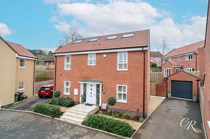 6 Bedroom Detached House For Sale In Withington Close, Cheltenham, GL52