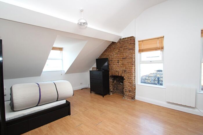 Studio To Rent In Outram Road, Croydon, CR0
