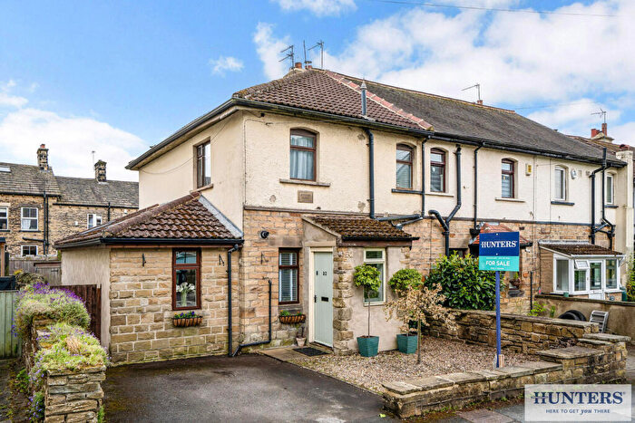 3 Bedroom End Of Terrace House For Sale In Gladstone Road, Rawdon, Leeds, LS19