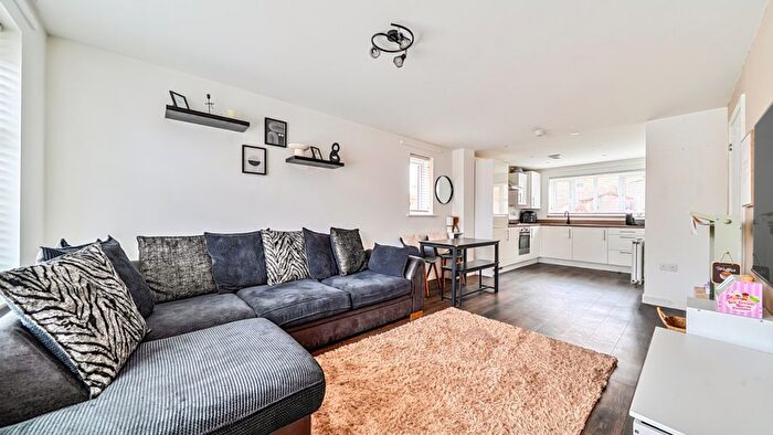 2 Bedroom Semi-detached House For Sale In Dunnock Drive, Wixams, MK42