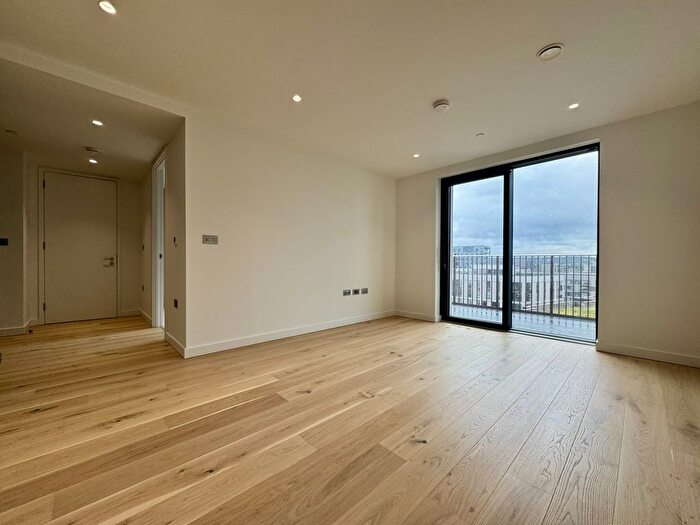 1 Bedroom Flat To Rent In Bella House, Pilot Walk, Greenwhich Peninsula, London, SE10