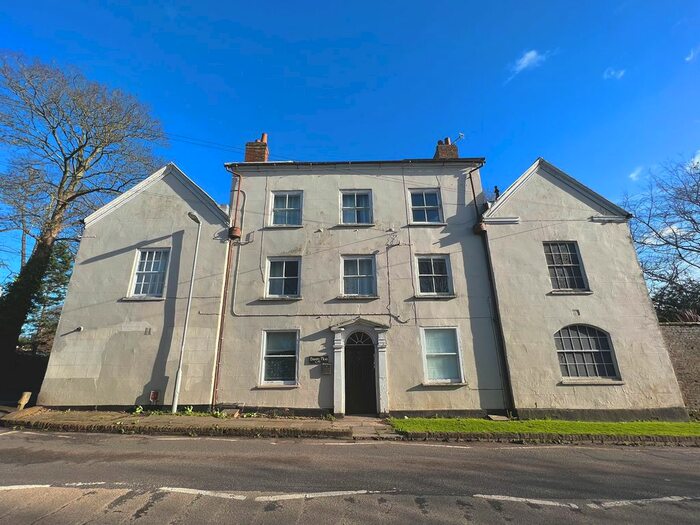 1 Bedroom Flat To Rent In Kingston Road, Taunton, TA2