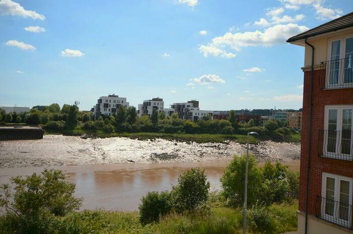 2 Bedroom Flat To Rent In Argosy Way, Newport, NP19