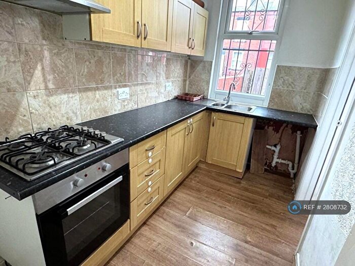 2 Bedroom Terraced House To Rent In Nowell Grove, Leeds, LS9