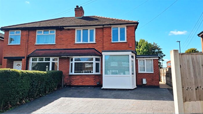 3 Bedroom Semi-Detached House For Sale In Belmont Avenue, Nottingham, Nottinghamshire, NG6