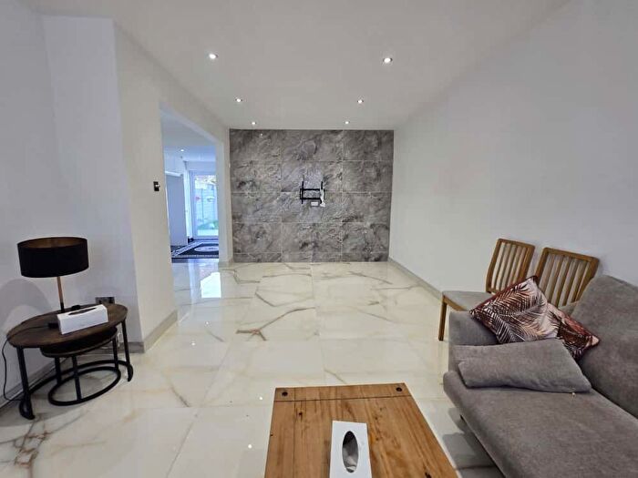 3 Bedroom Semi Detached House To Rent In Raleigh Road, Feltham, Greater London, TW13