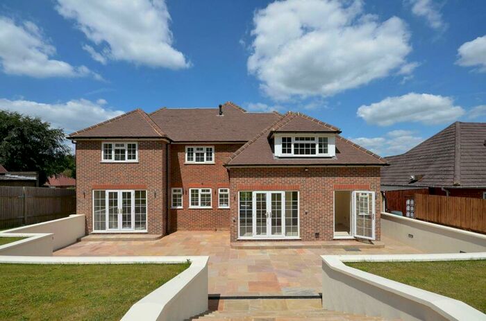 5 Bedroom Detached House To Rent In Manor Way, Onslow Village, Guildford, GU2