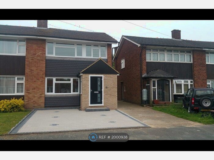3 Bedroom Semi-Detached House To Rent In Lonsdale Crescent, Dartford, DA2